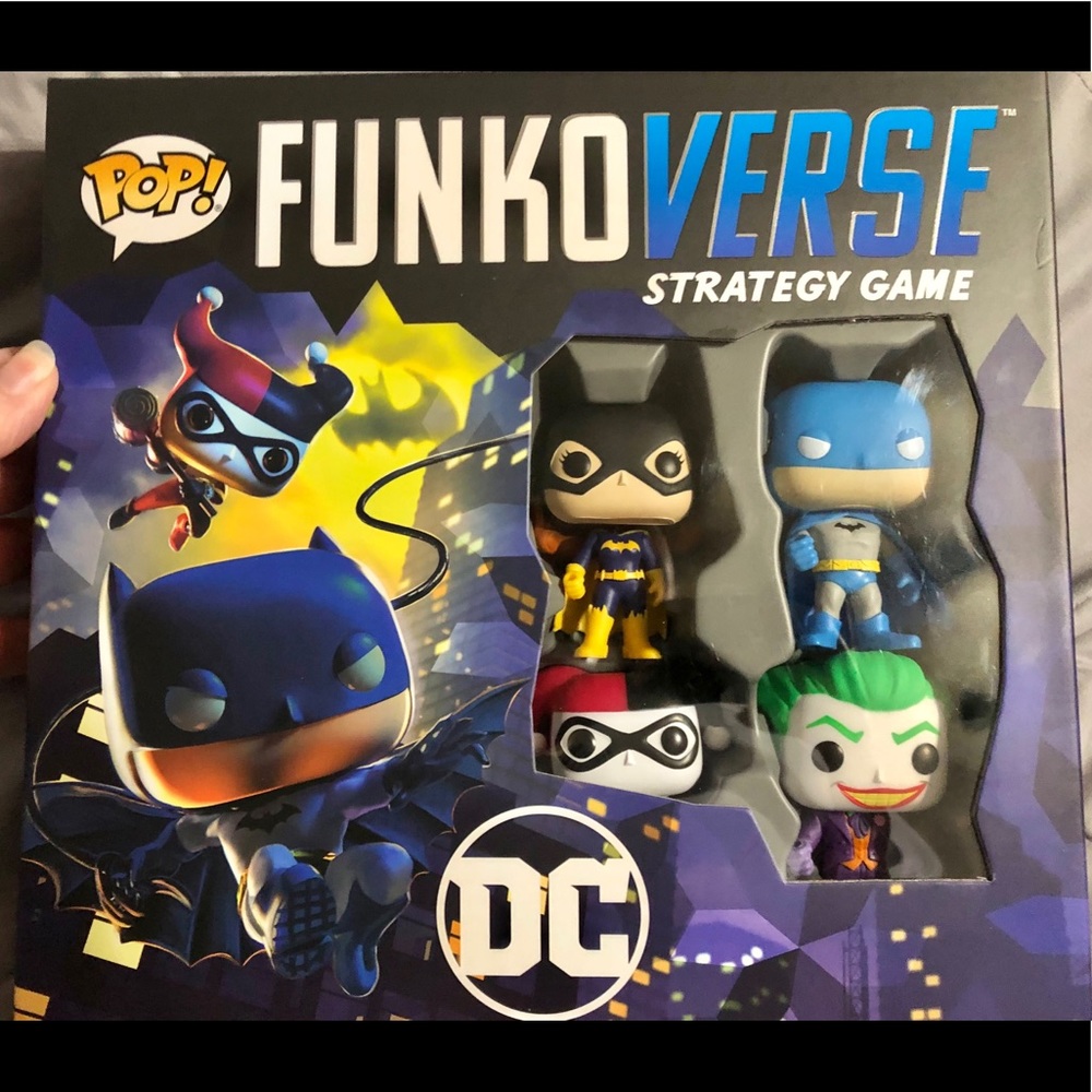 Funko Verse Strategy Game- DC - Picture 2 of 9